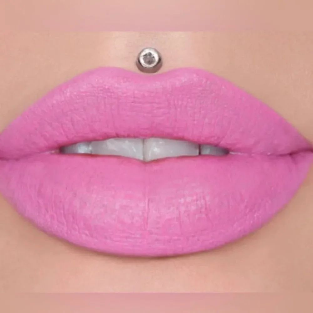 Jeffree Star Velvet Trap Lipstick Laced Cake Magnetic Case NIB PINK
